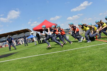 Mlade gasilke iz Zg. Tuhinja so se uvrstile na olimpijado (14)